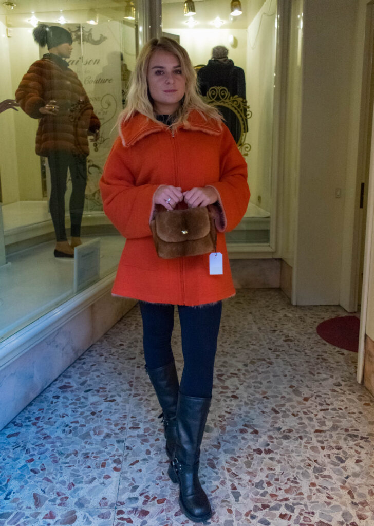 Giacca double face in visone e lana di colore arancione